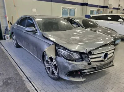 2019 Mercedes-Benz E 300 WDDZF4JB0KA677243 VIN:WDDZF4JB0KA677243
