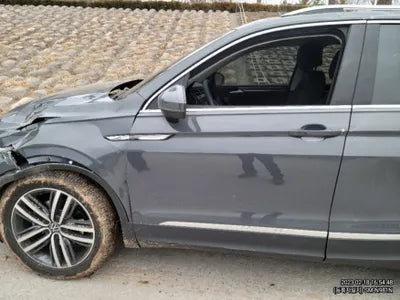 2022 Volkswagen Tiguan VIN: