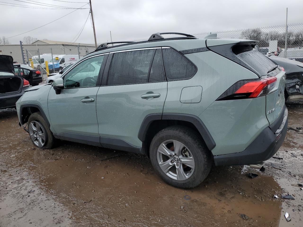 2022 TOYOTA RAV4 XLE VIN:2T3P1RFV8NW250219