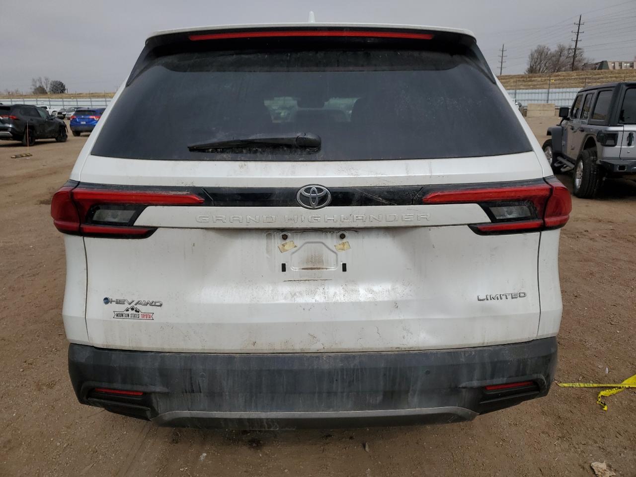 2024 TOYOTA GRAND HIGHLANDER XLE VIN:5TDACAB59RS019201