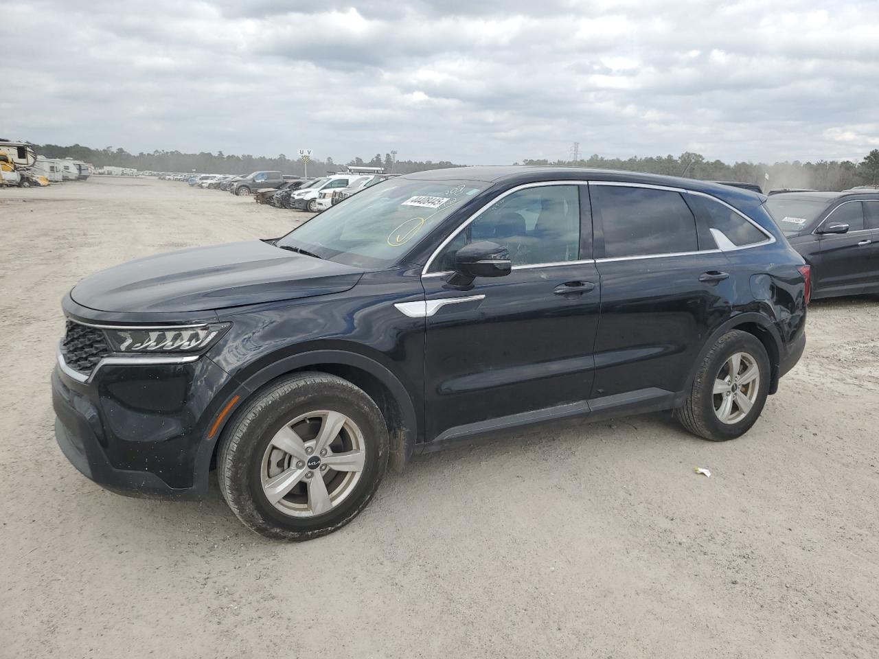 2023 KIA SORENTO LX VIN:5XYRG4LC8PG240207