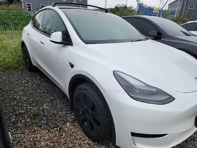 2023 Tesla Model Y VIN: