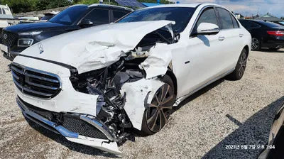 2021 Mercedes-Benz E 300 VIN: