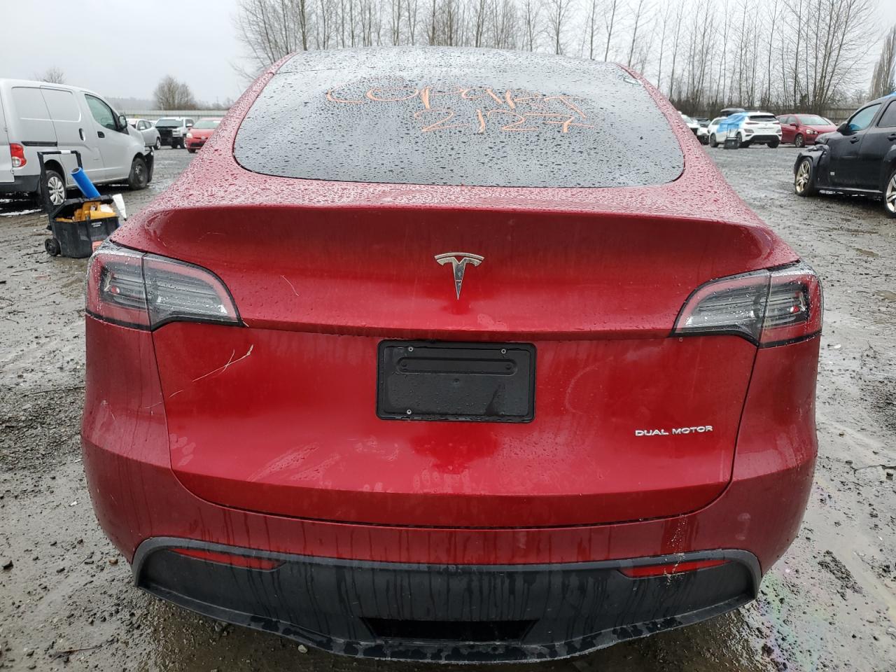 2024 TESLA MODEL Y  VIN:7SAYGDEE5RF013886