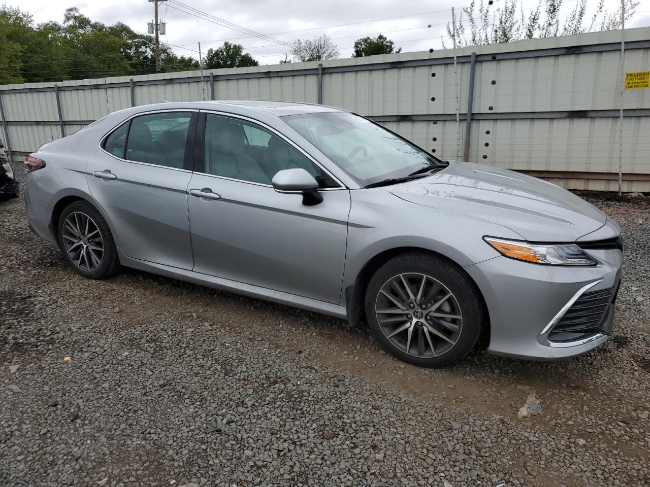 2022 TOYOTA CAMRY XLE VIN:4T1F31AKXNU574169