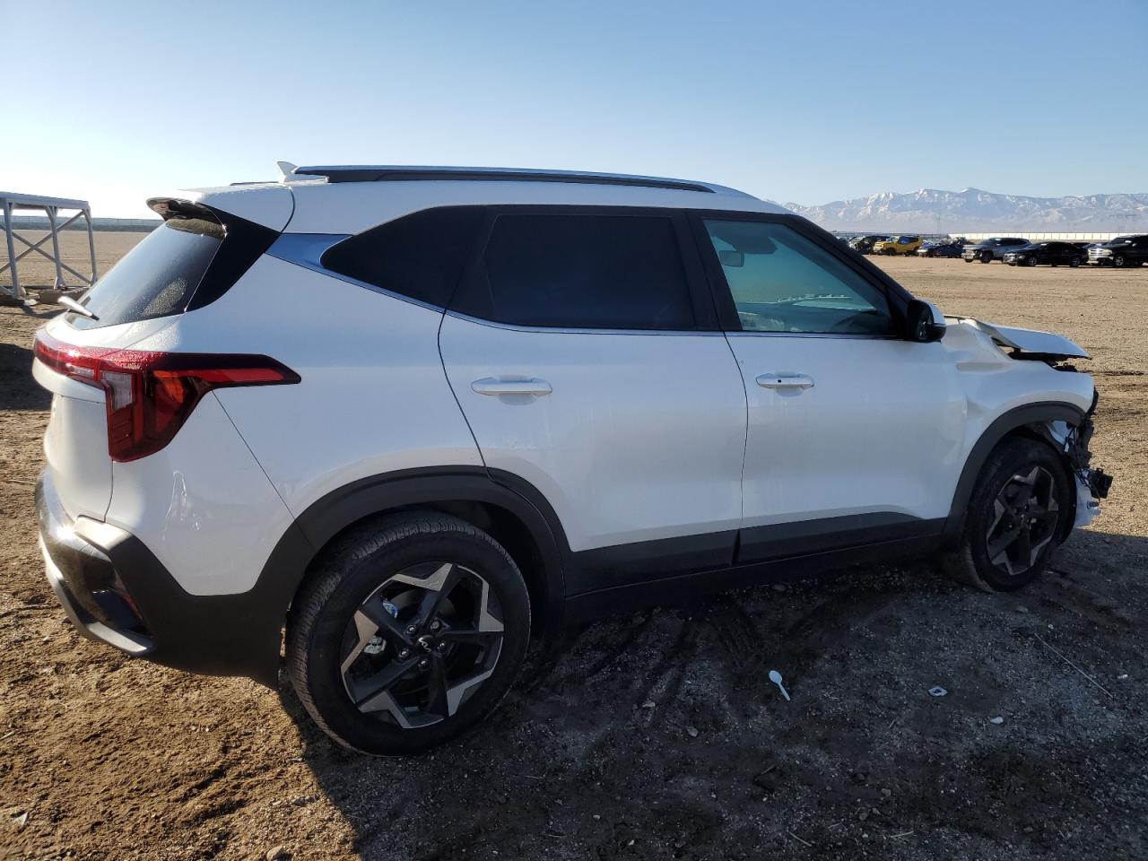 2024 KIA SELTOS EX VIN:KNDER2AA4R7663395