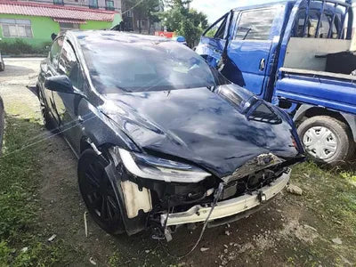 2023 Tesla Model X VIN:
