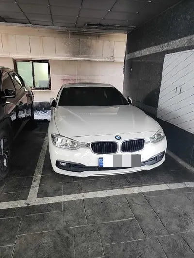 2017 BMW 320 WBA8C5103HA070102 VIN:WBA8C5103HA070102