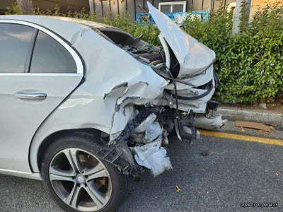 2017 Mercedes-Benz E 300 VIN: