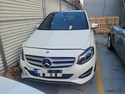 2015 Mercedes-Benz B 200 VIN: