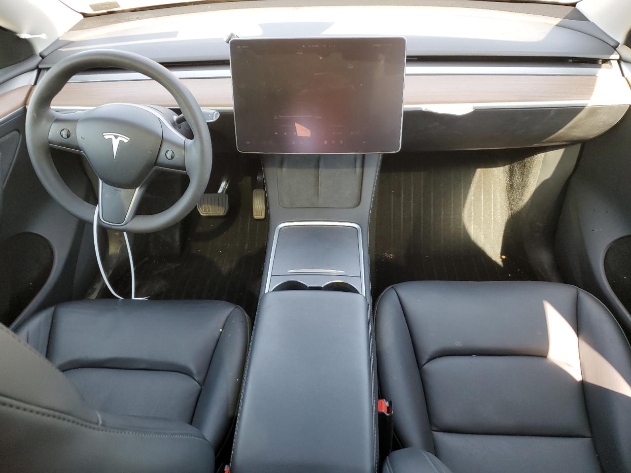 2024 TESLA MODEL Y  VIN:7SAYGDEE8RF153642