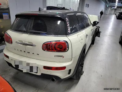 2018 MINI Clubman WMWLN9102K2H40352 VIN:WMWLN9102K2H40352