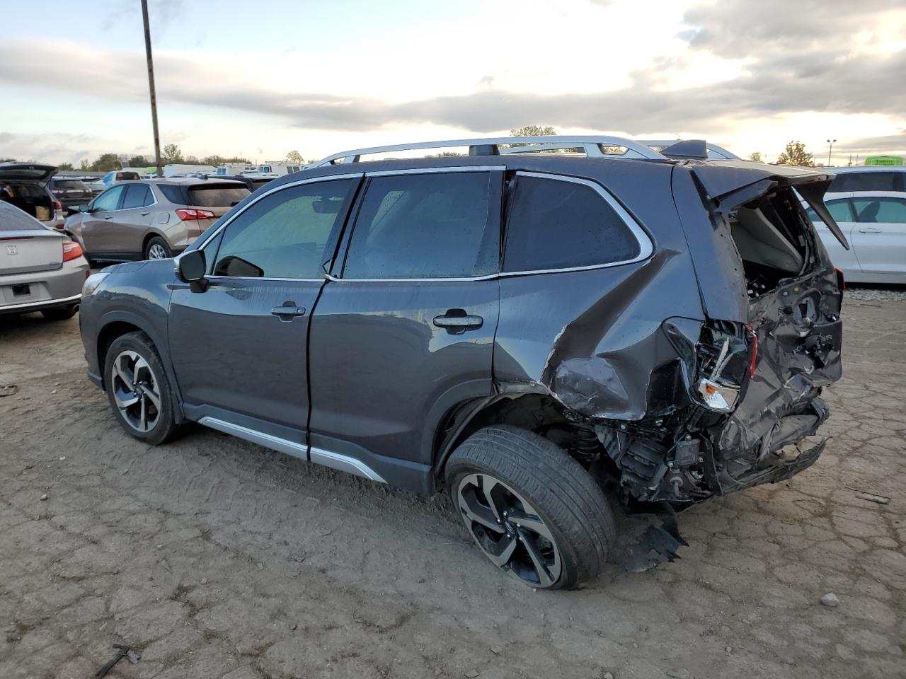 2022 SUBARU FORESTER TOURING VIN:JF2SKARC1NH514083