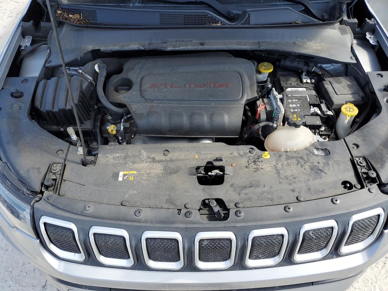 2022 JEEP COMPASS LATITUDE LUX VIN:3C4NJDFB8NT125972