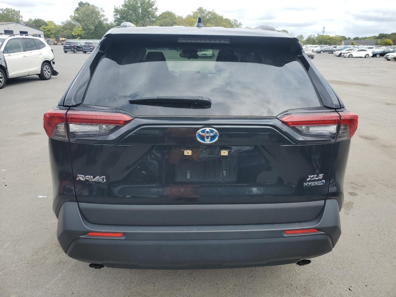 2022 TOYOTA RAV4 XLE VIN:JTMRWRFV5ND153003