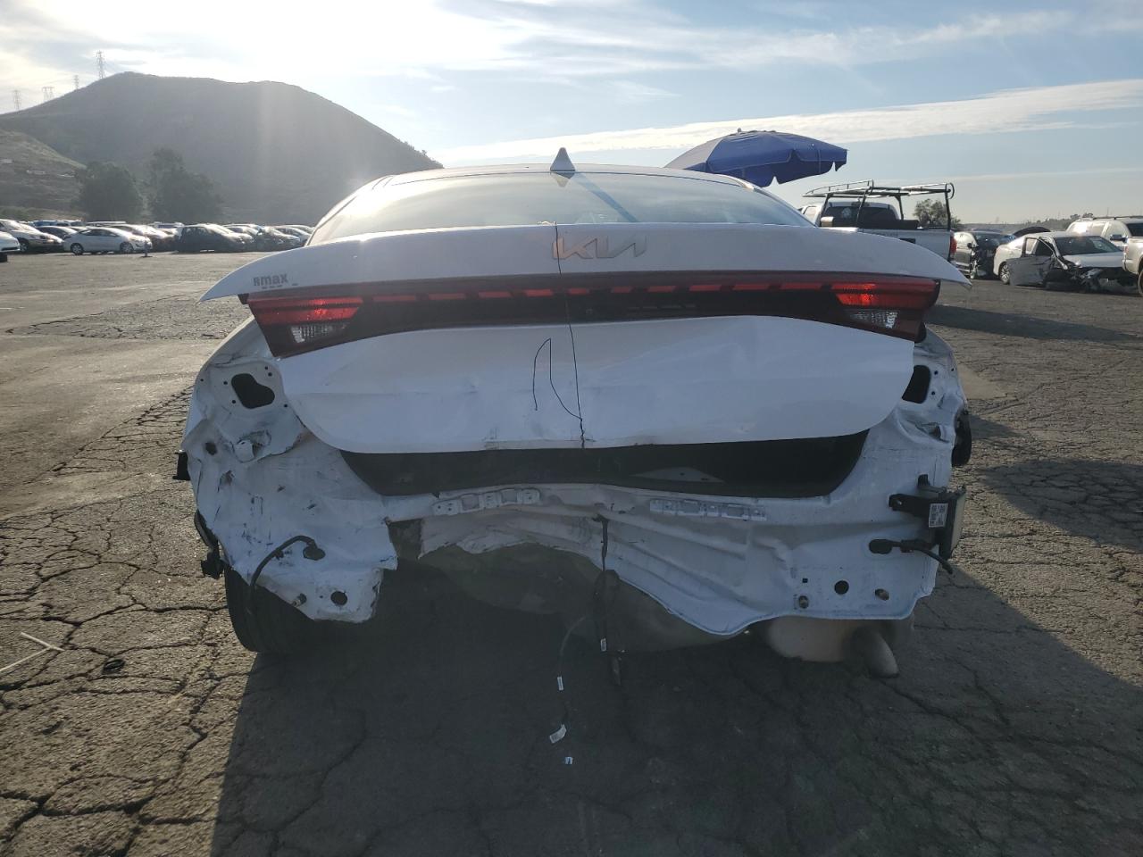 2022 KIA K5 LXS VIN:5XXG14J22NG090633