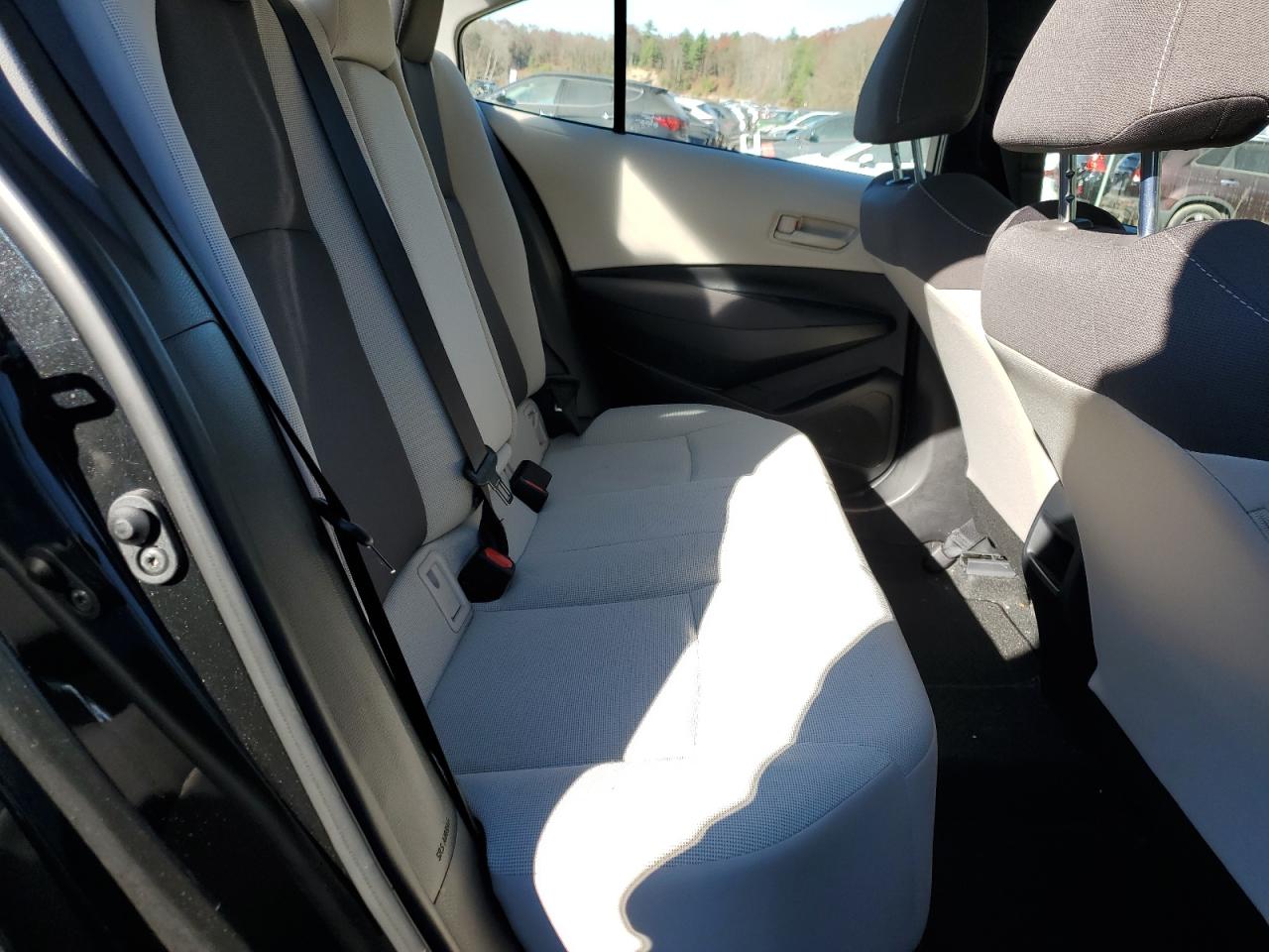 2022 TOYOTA COROLLA LE VIN:5YFEPMAE8NP299804