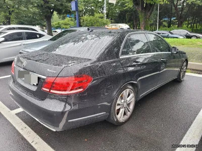 2015 Mercedes-Benz E 300 VIN: