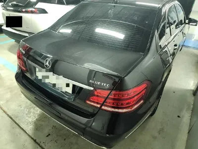 2015 Mercedes-Benz E 220 VIN: