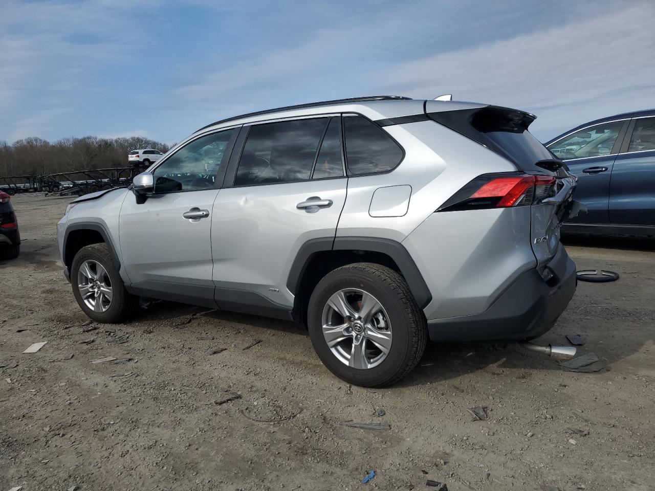 2024 TOYOTA RAV4 XLE VIN:2T3RWRFV5RW243907