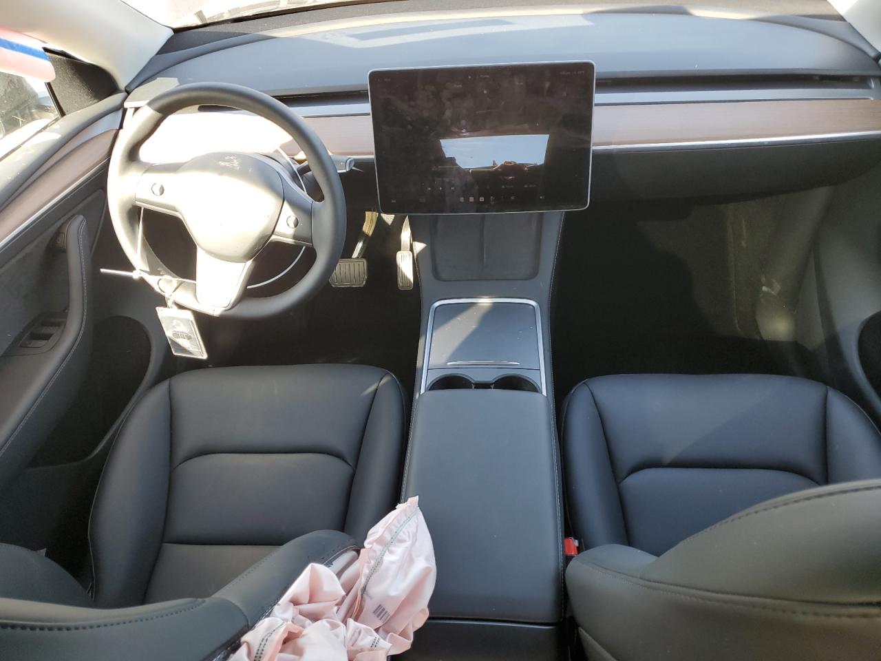 2024 TESLA MODEL Y  VIN:7SAYGDED8RF158962