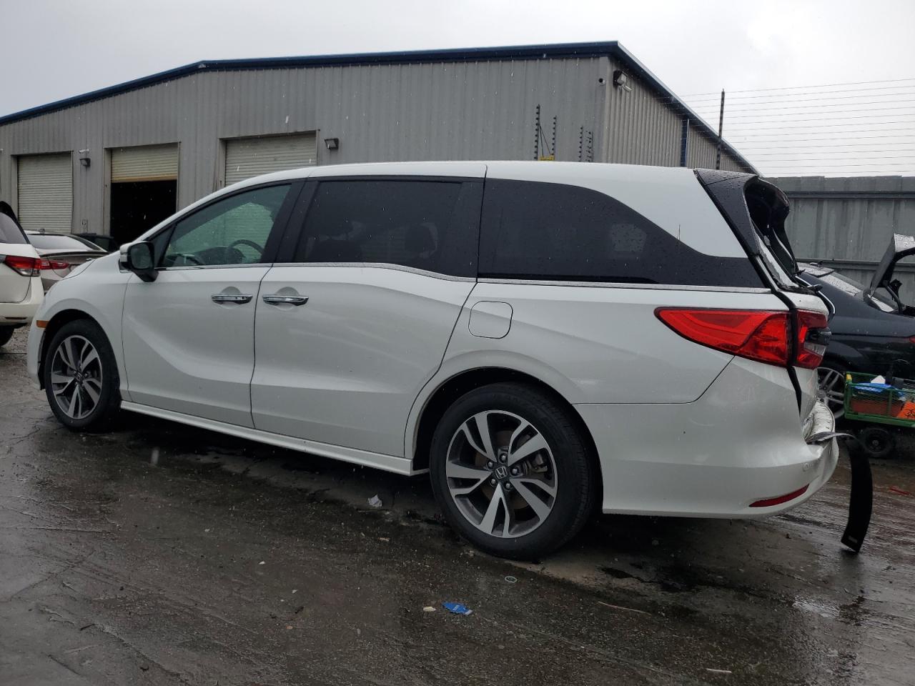 2022 HONDA ODYSSEY TOURING VIN:5FNRL6H82NB062598