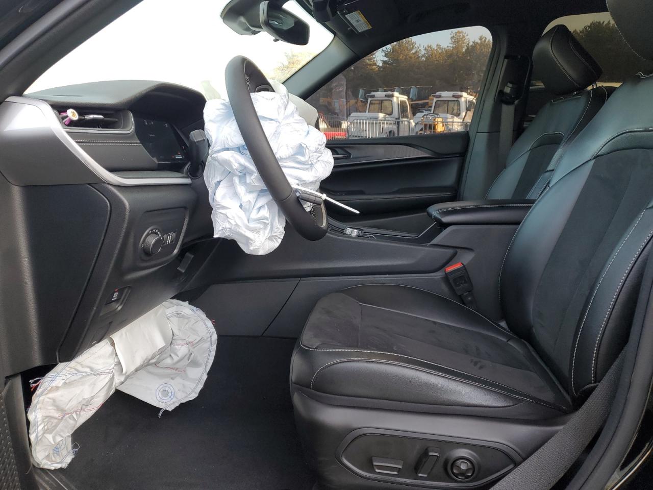 2024 JEEP GRAND CHEROKEE LAREDO VIN:1C4RJHAG0R8587538