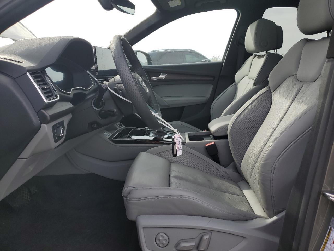 2024 AUDI Q5 E PREMIUM PLUS 55 VIN:WA1E2AFY3R2073149