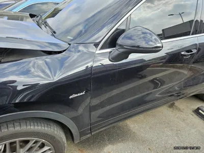 2016 Porsche Cayenne VIN: