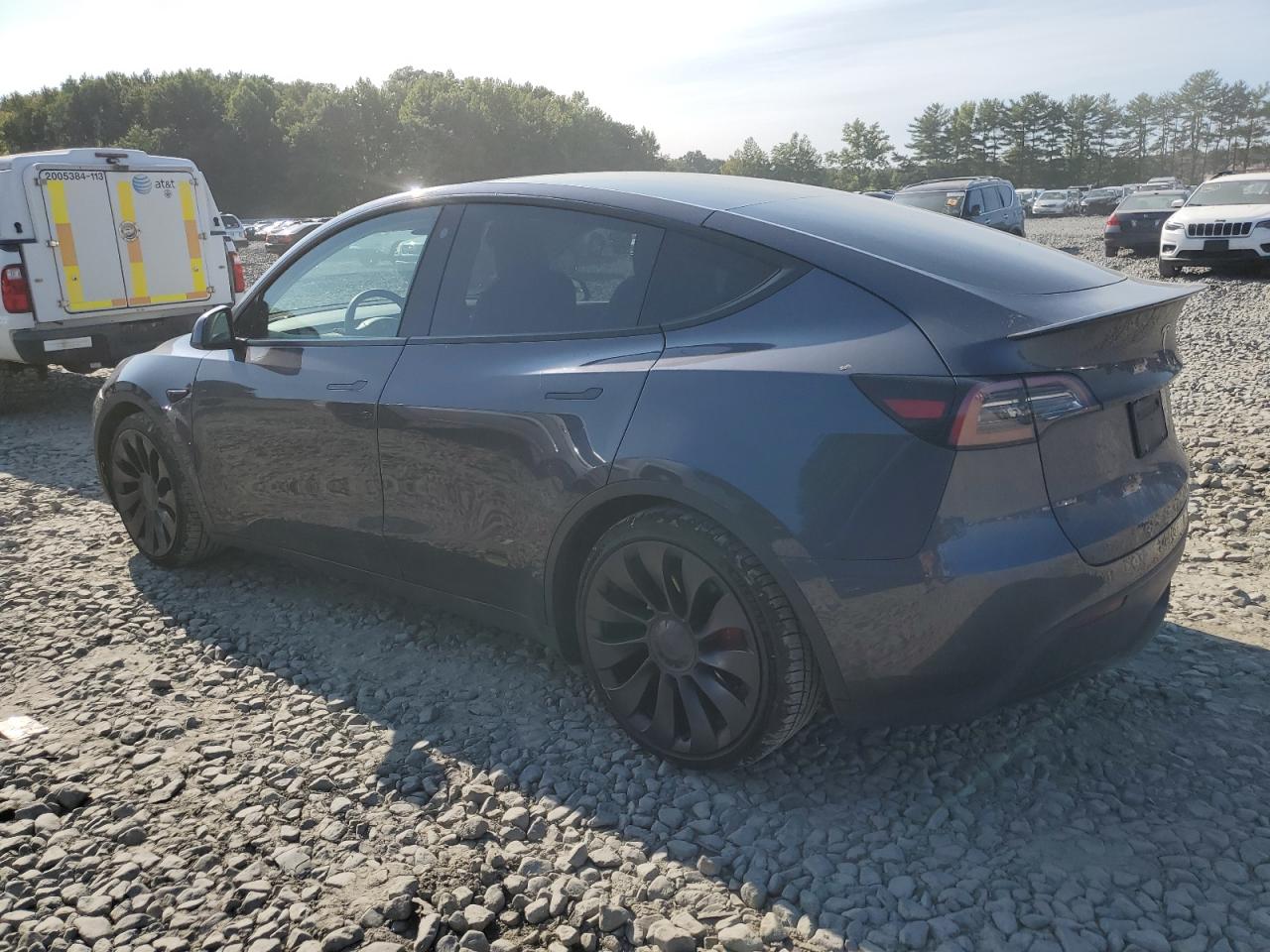 2022 TESLA MODEL Y  VIN:7SAYGDEF7NF372790