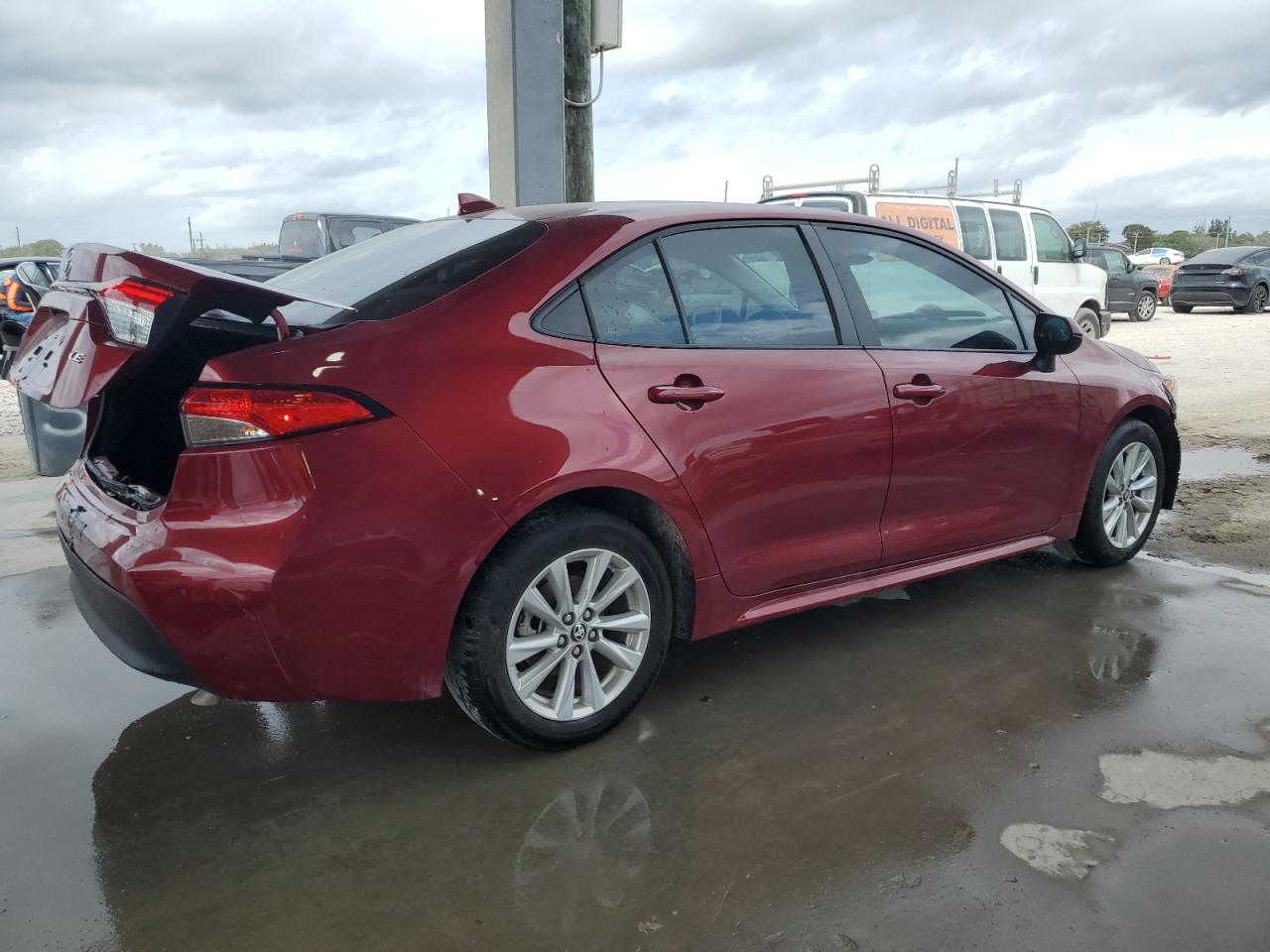 2024 TOYOTA COROLLA LE VIN:5YFB4MDE0RP105733