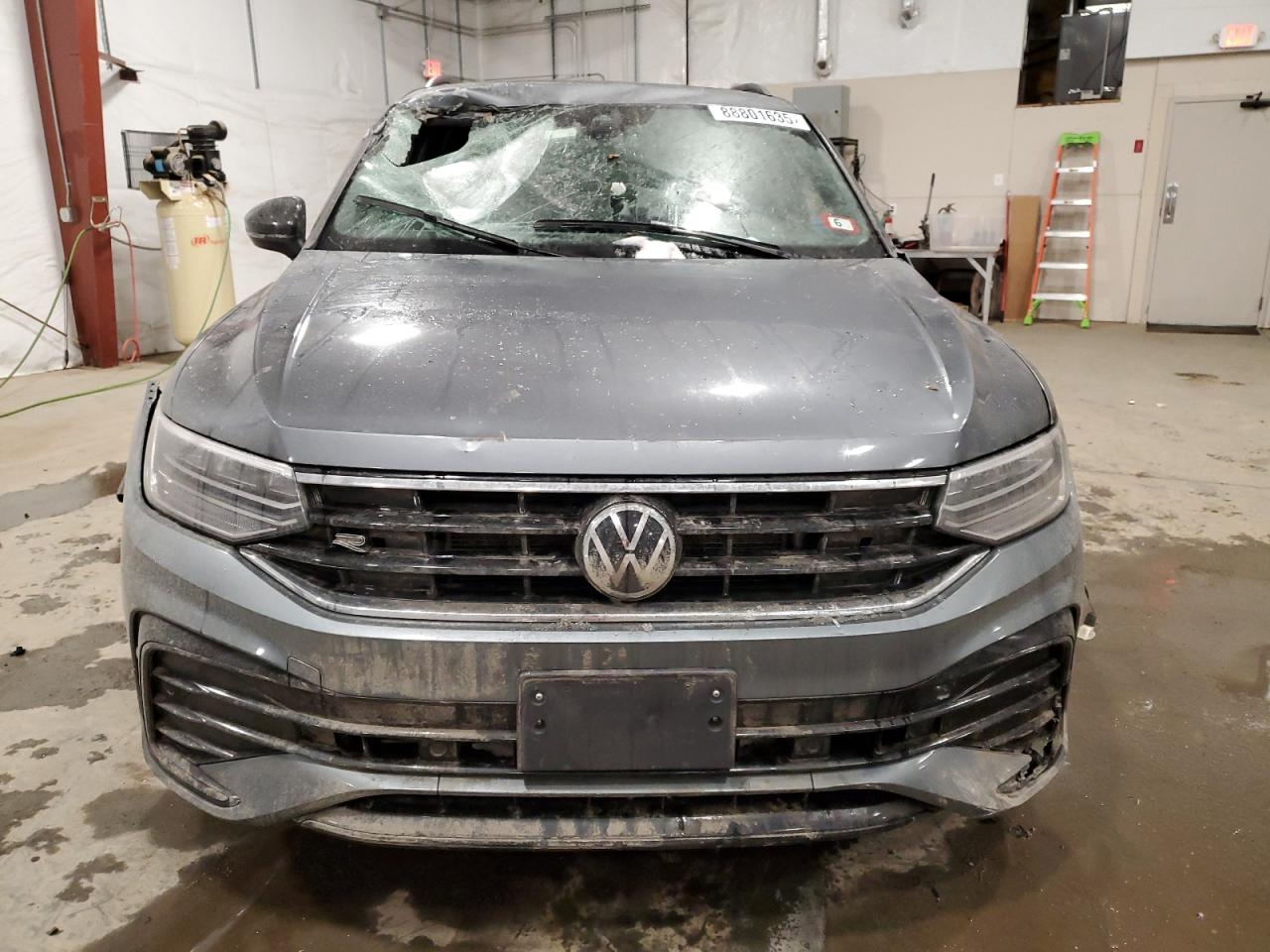 2022 VOLKSWAGEN TIGUAN SE R-LINE BLACK VIN:3VV8B7AX3NM095130