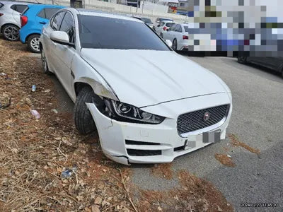 2016 Jaguar XE VIN: