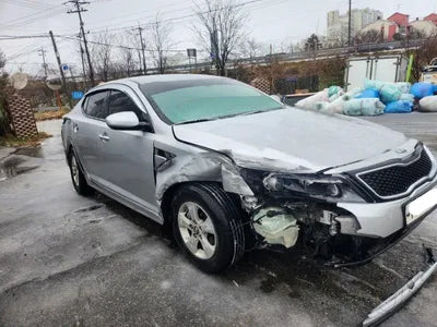 2016 Kia K5 KNAGN418BGA613070 VIN:KNAGN418BGA613070