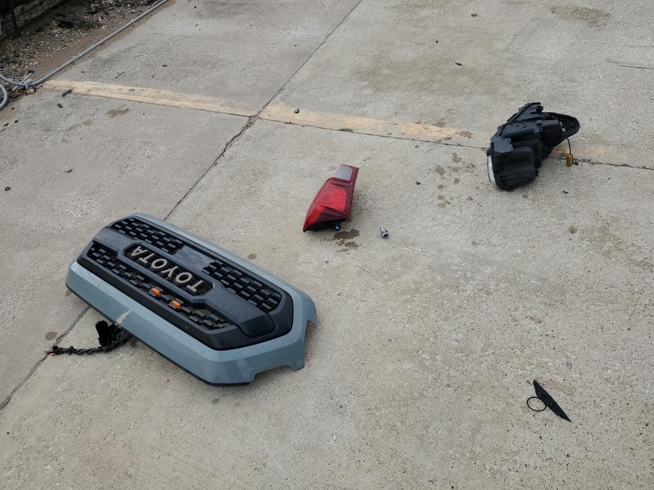 2022 TOYOTA TACOMA DOUBLE CAB VIN:3TMCZ5AN2NM479147