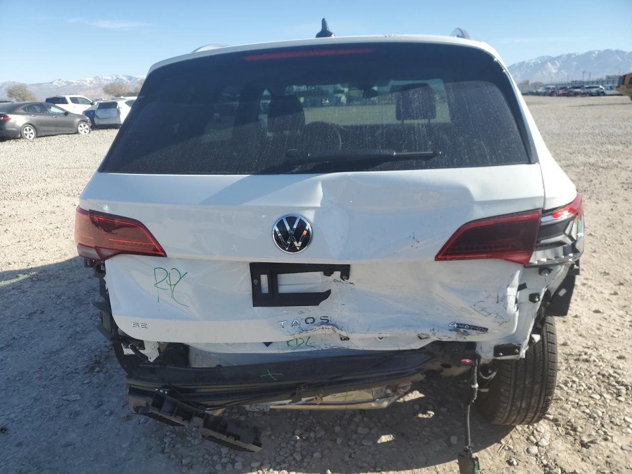 2024 VOLKSWAGEN TAOS SE VIN:3VVVX7B24RM031823