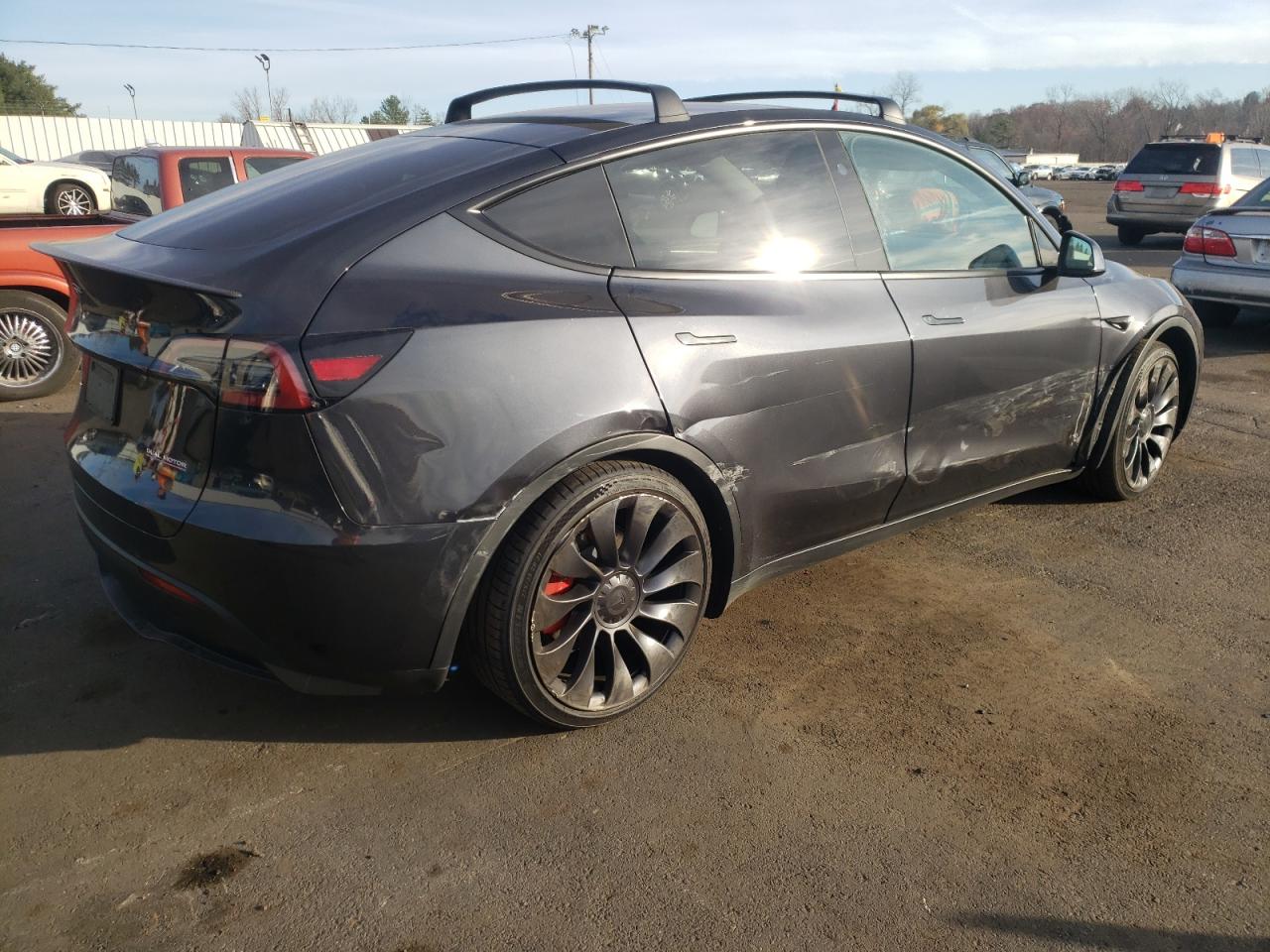 2024 TESLA MODEL Y  VIN:7SAYGDEF6RF024579