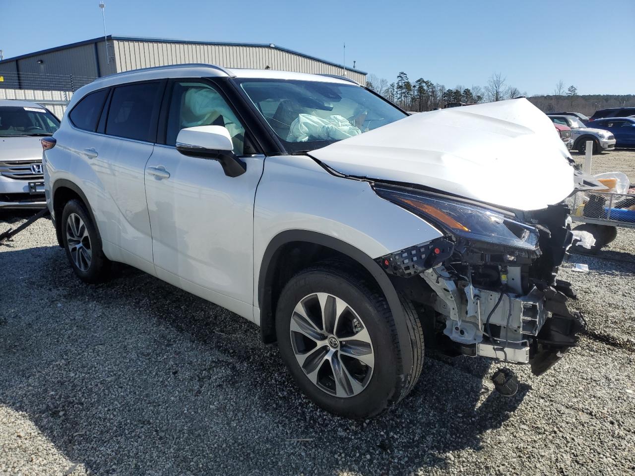 2024 TOYOTA HIGHLANDER LE VIN:5TDKDRAH6RS547709