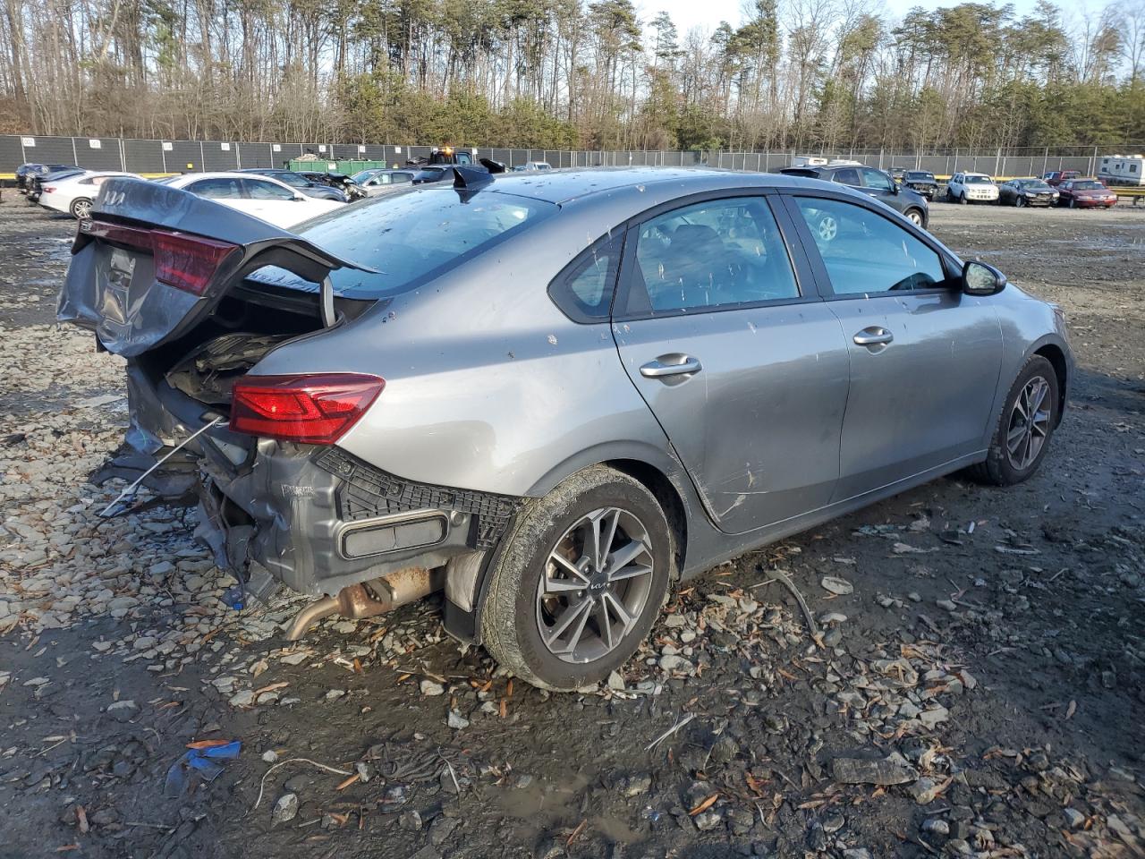 2022 KIA FORTE FE VIN:3KPF24AD0NE501501