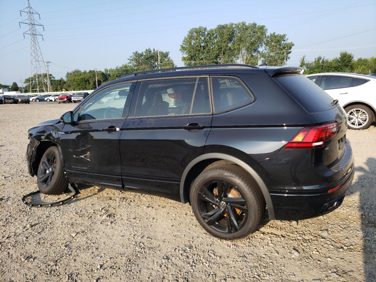 2024 VOLKSWAGEN TIGUAN SE R-LINE BLACK VIN:3VV8B7AX5RM065682