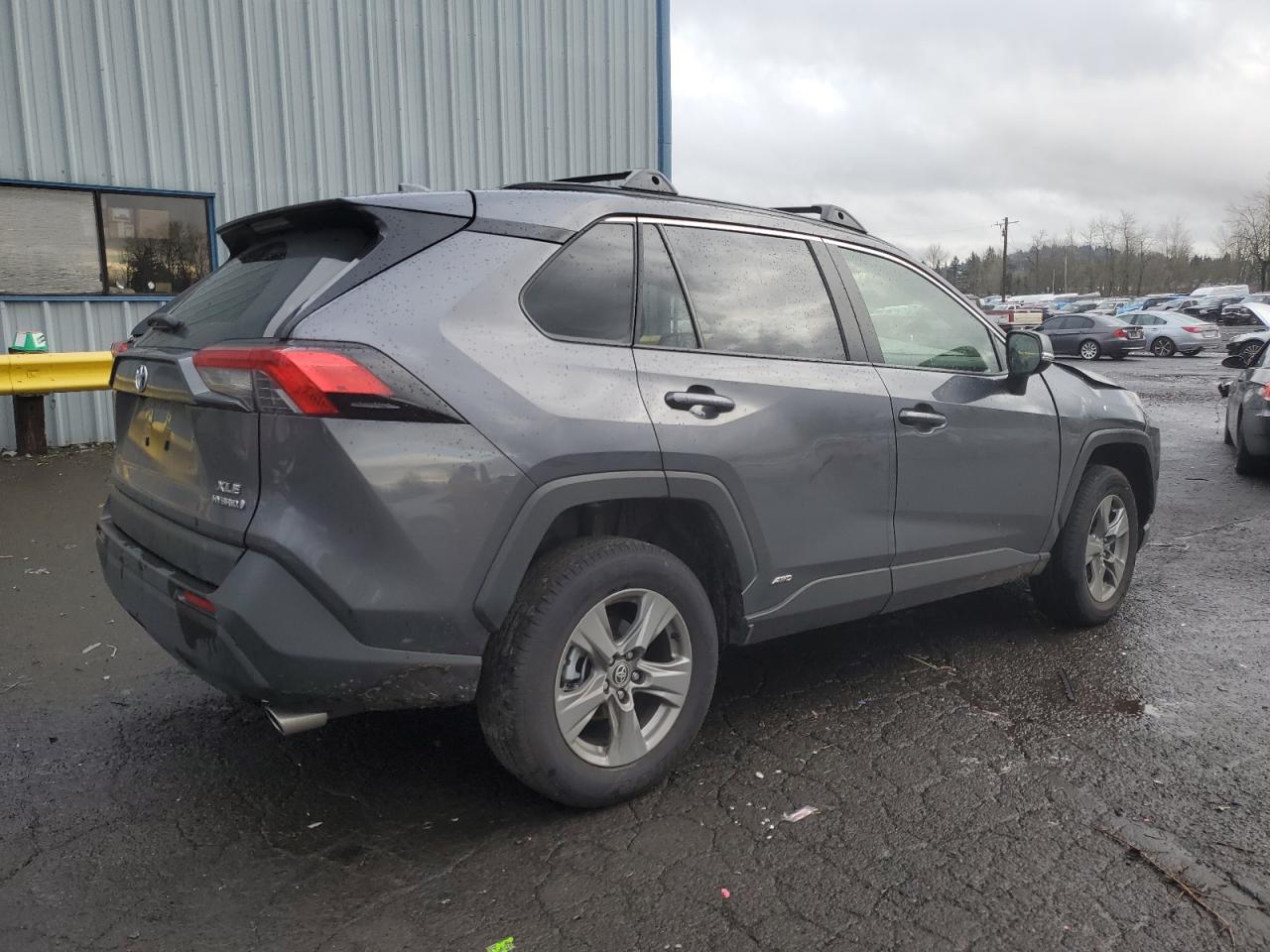 2024 TOYOTA RAV4 XLE VIN:JTMRWRFV0RD256108
