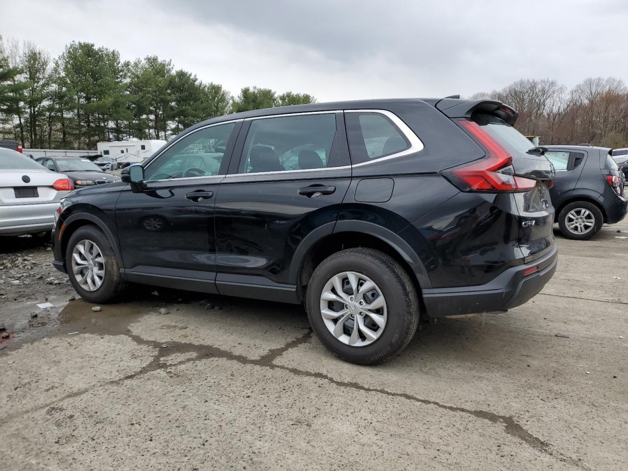 2024 HONDA CR-V LX VIN:2HKRS4H24RH452547