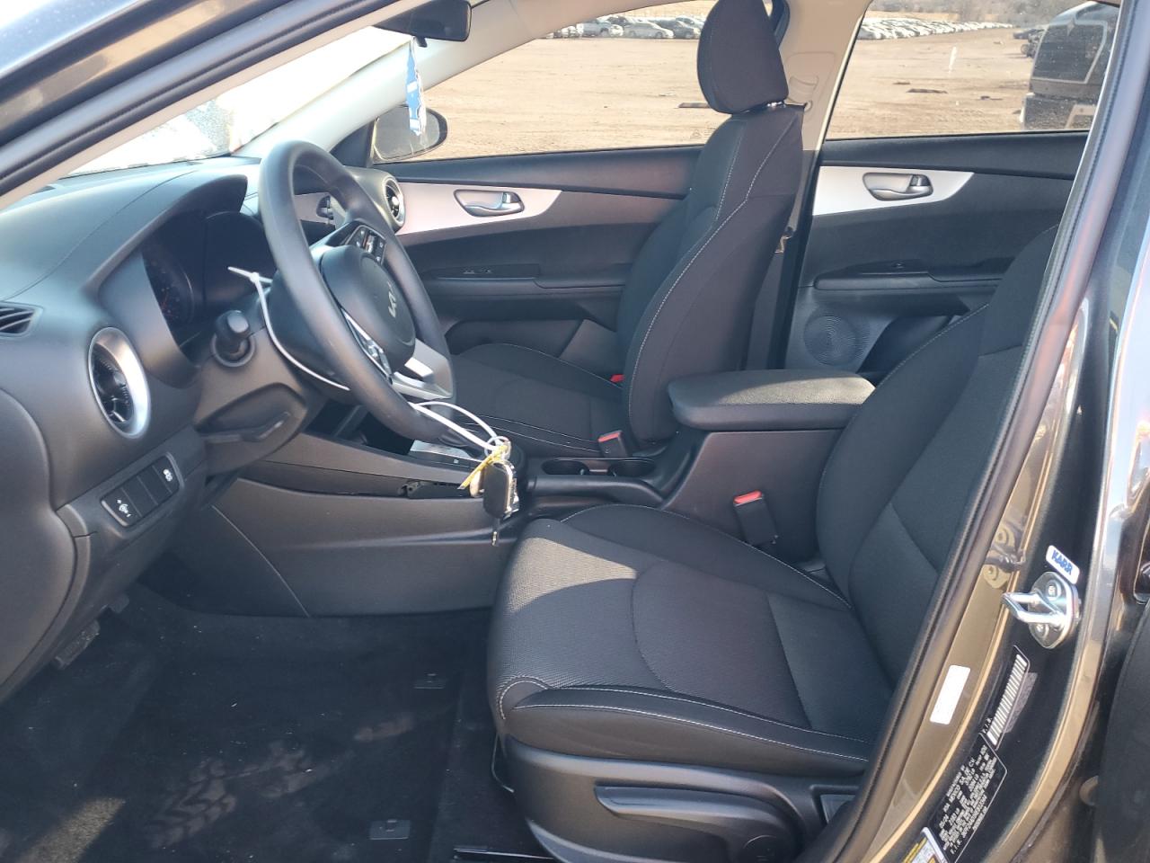 2024 KIA FORTE LX VIN:3KPF24AD1RE812344