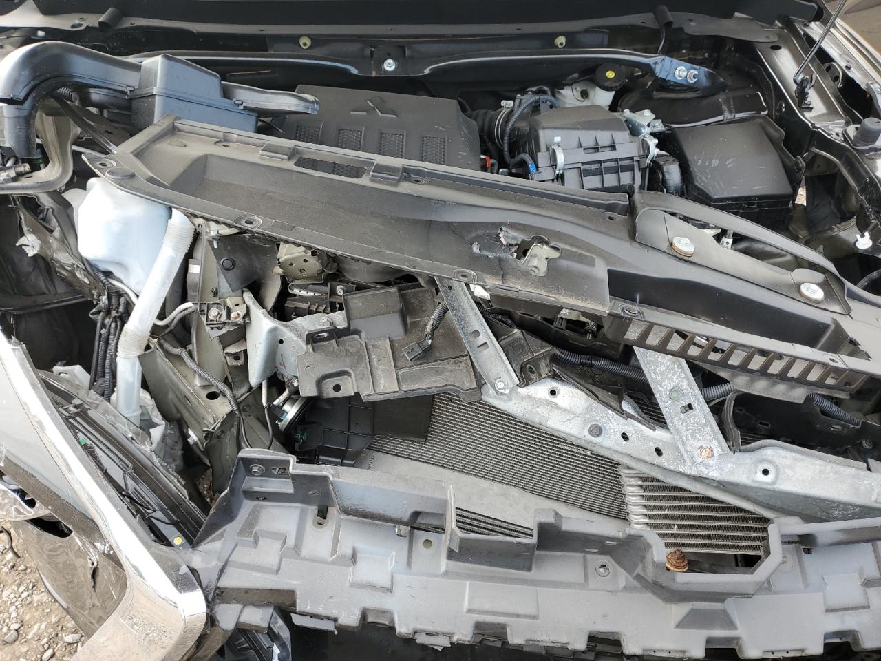 2022 MITSUBISHI ECLIPSE CROSS LE VIN:JA4ATVAA3NZ014617