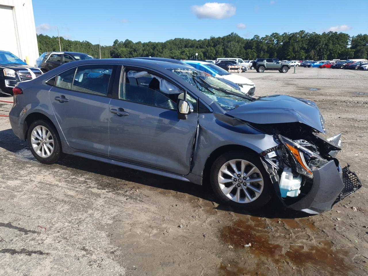 2022 TOYOTA COROLLA XLE VIN:5YFFPMAE4NP278730