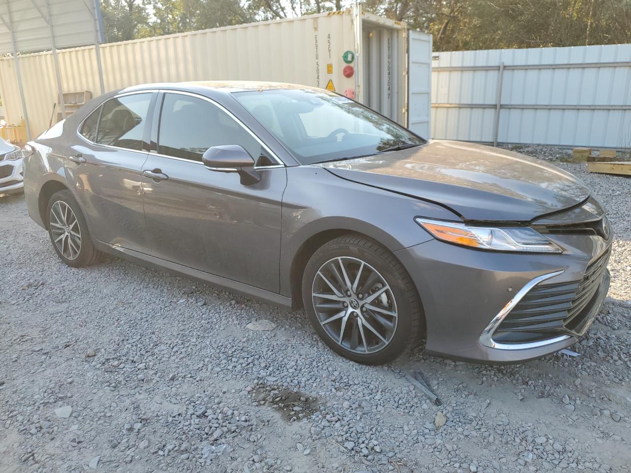 2024 TOYOTA CAMRY XLE VIN:4T1FZ1AKXRU092998