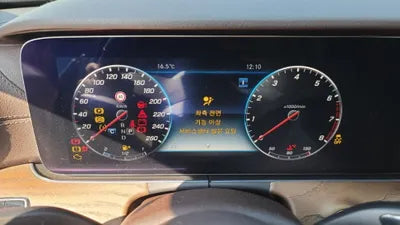 2019 Mercedes-Benz E 300 WDDZF4KB7KA585304 VIN:WDDZF4KB7KA585304