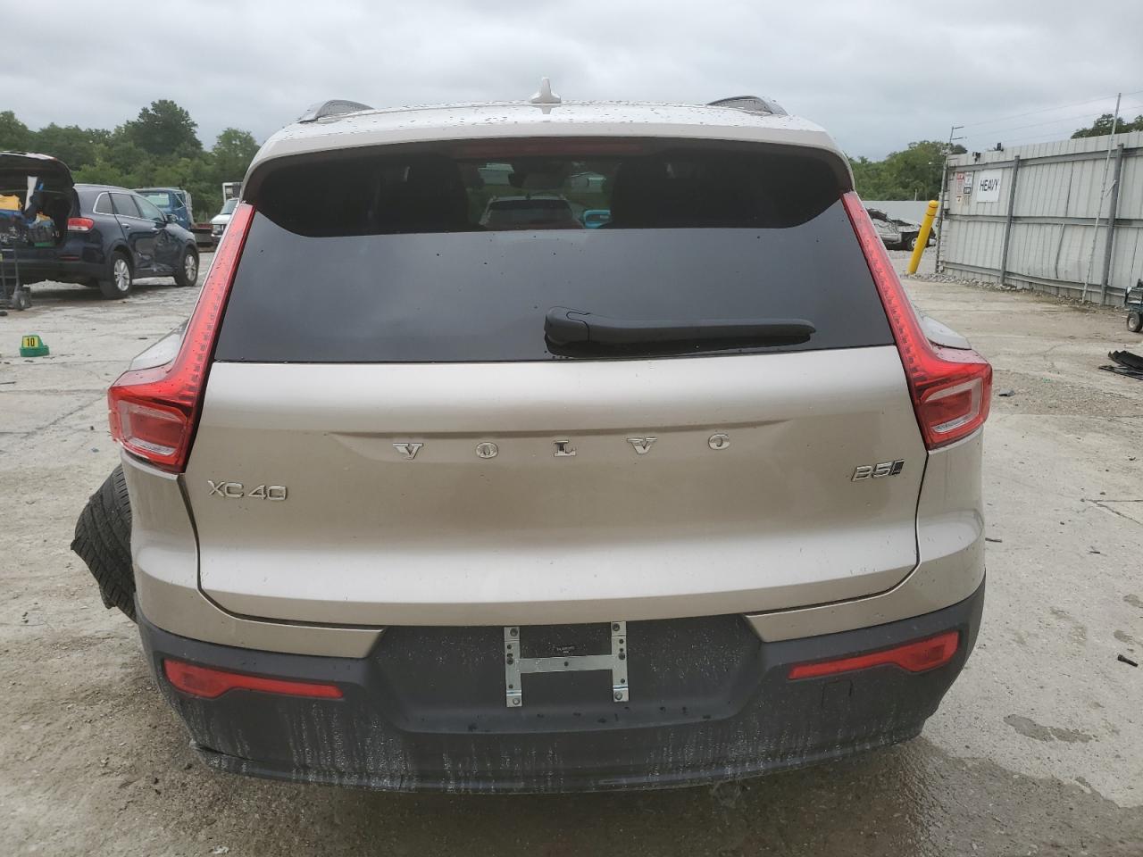 2024 VOLVO XC40 ULTIMATE VIN:YV4L12UM1R2281761