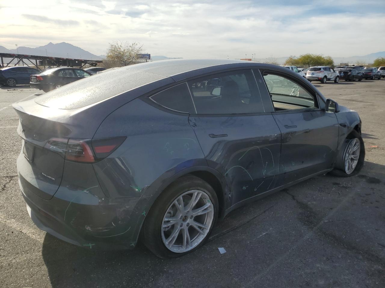 2023 TESLA MODEL Y  VIN:7SAYGDEE3PF862881