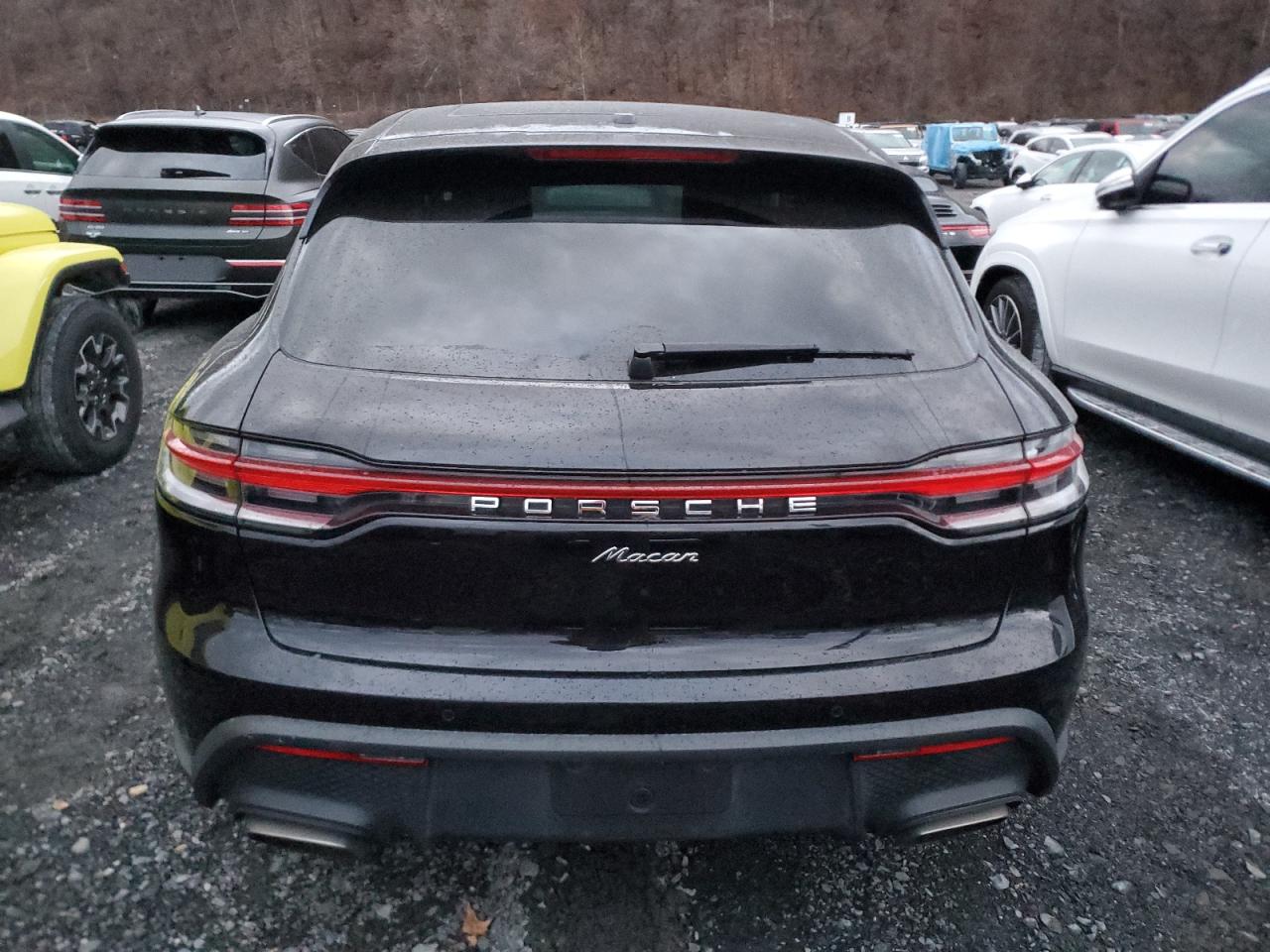2023 PORSCHE MACAN BASE VIN:WP1AA2A56PLB09724